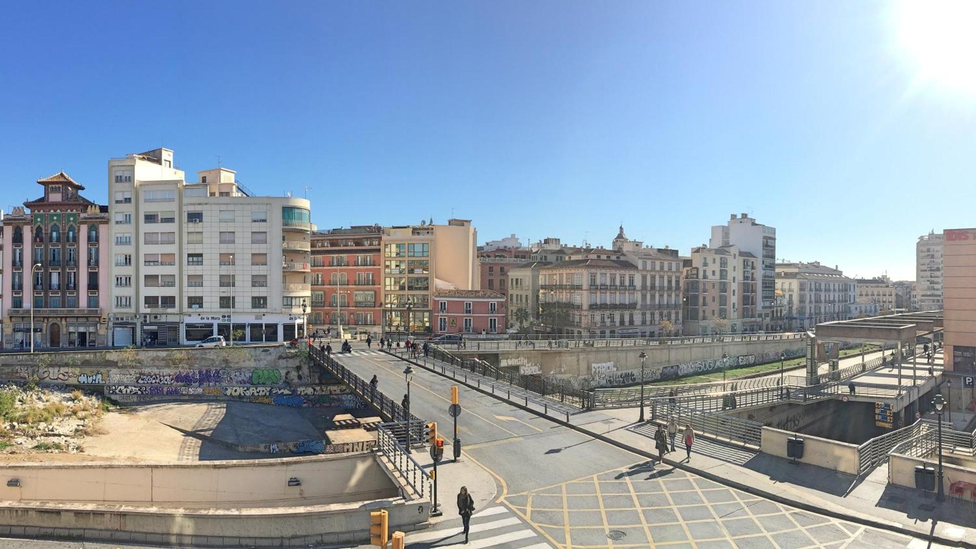 Balcon De La Aurora Apartment Malaga Exterior photo