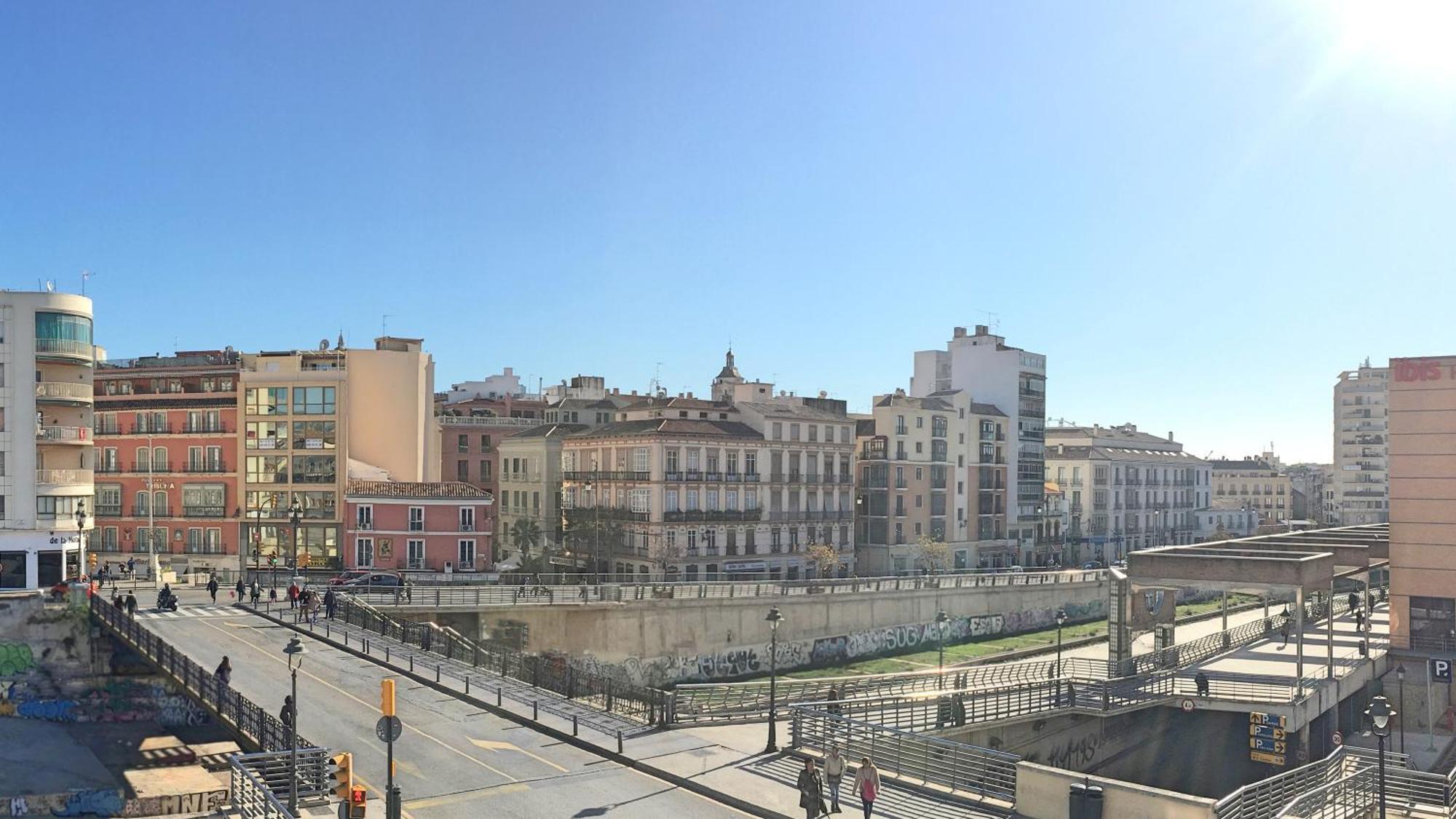 Balcon De La Aurora Apartment Malaga Exterior photo
