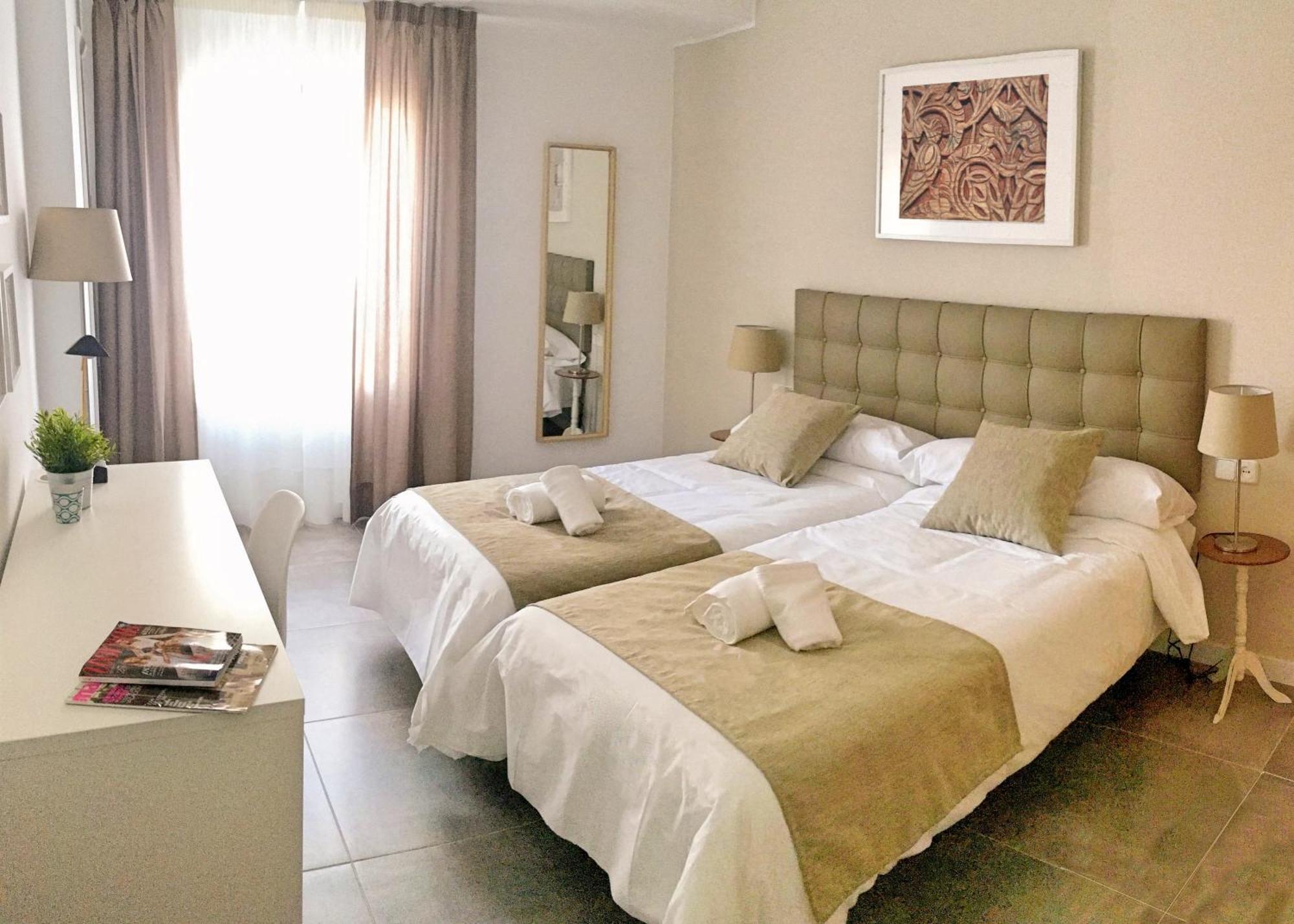 Balcon De La Aurora Apartment Malaga Exterior photo